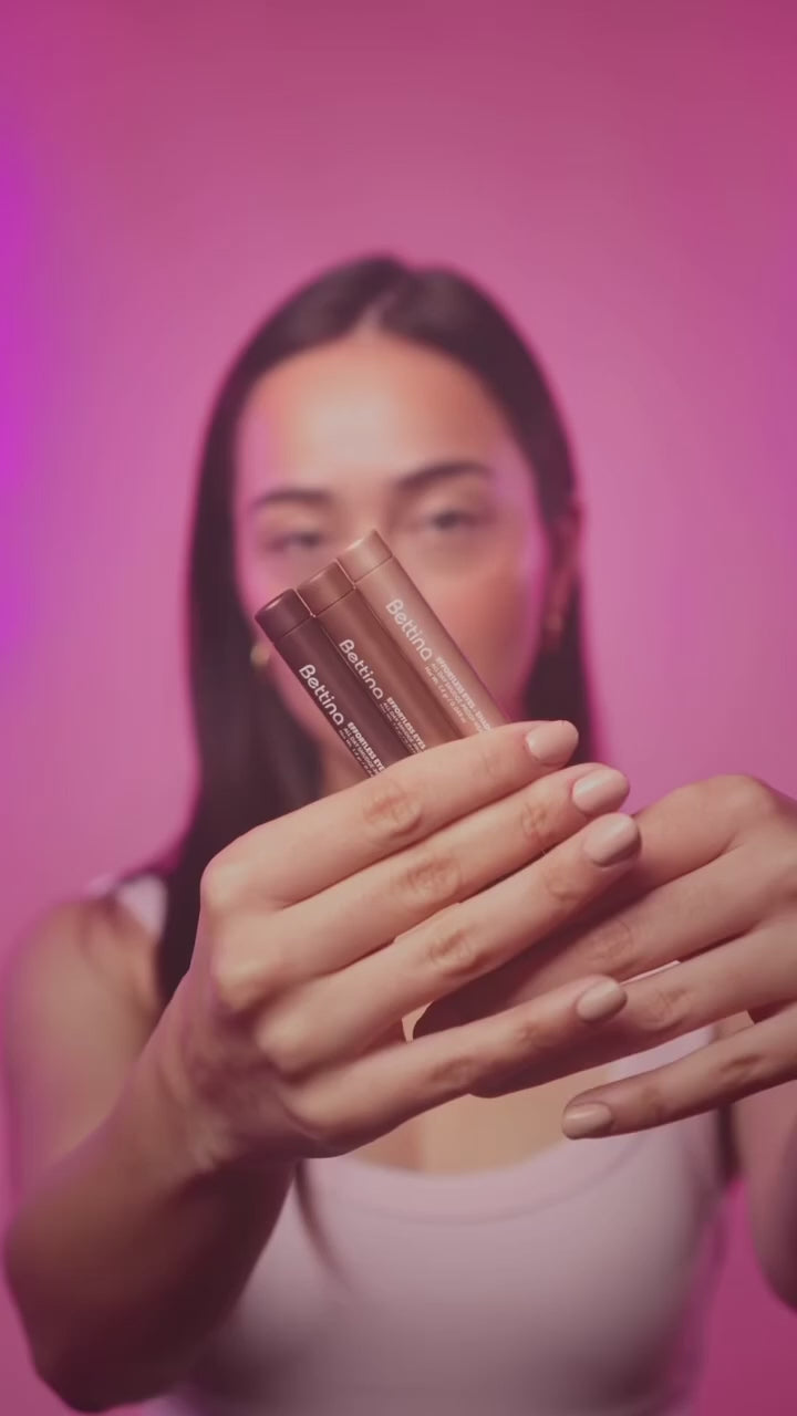 Load video: Effortless Eyes Shadow Sticks