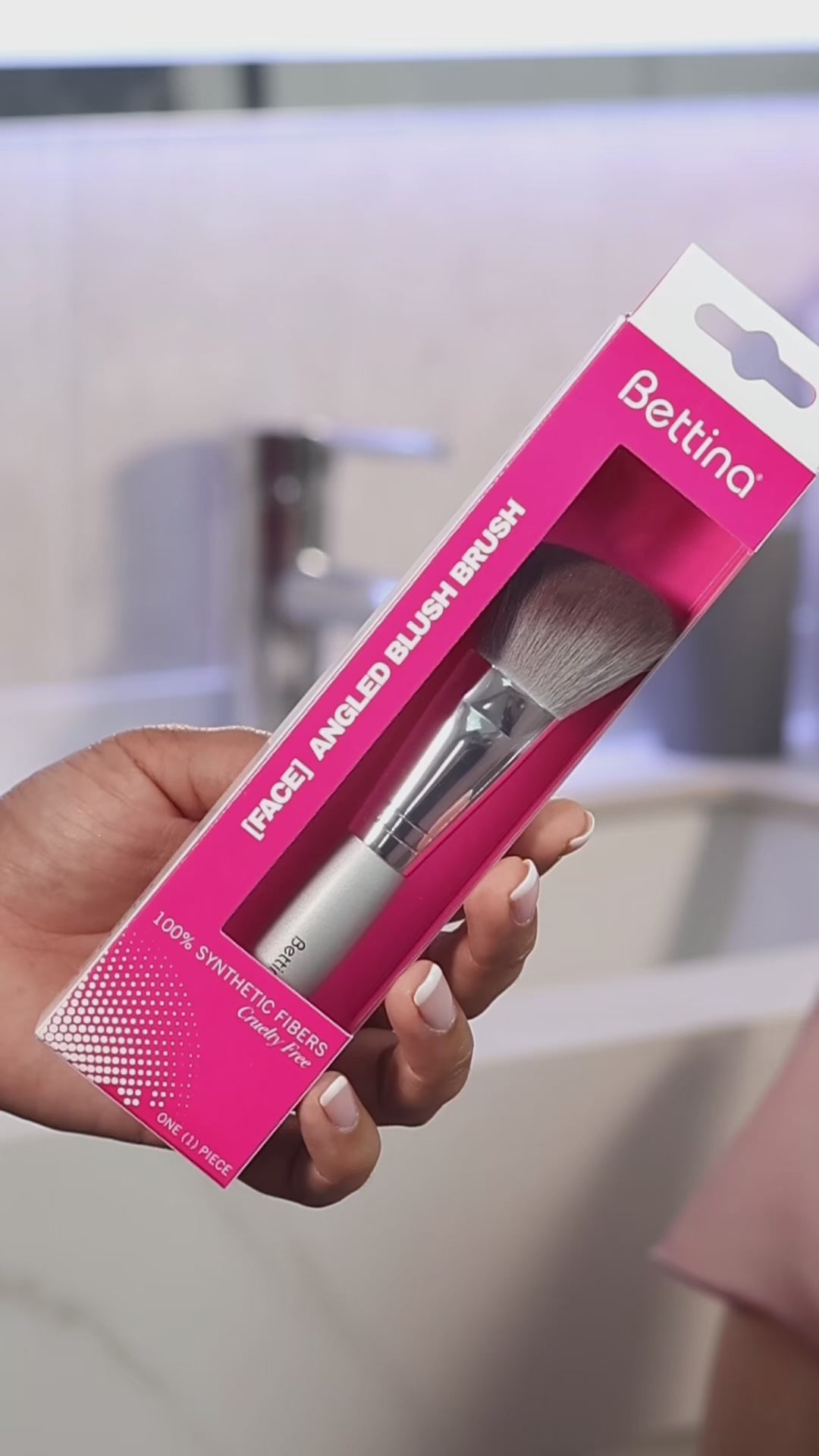 Load video: Angled Blush Brush